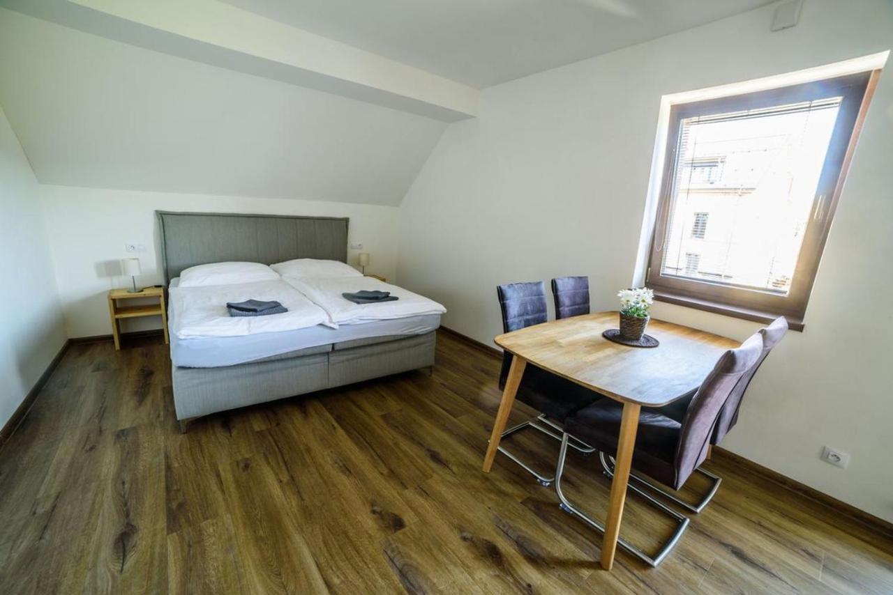Apartmany Faustin كفيلدا الغرفة الصورة